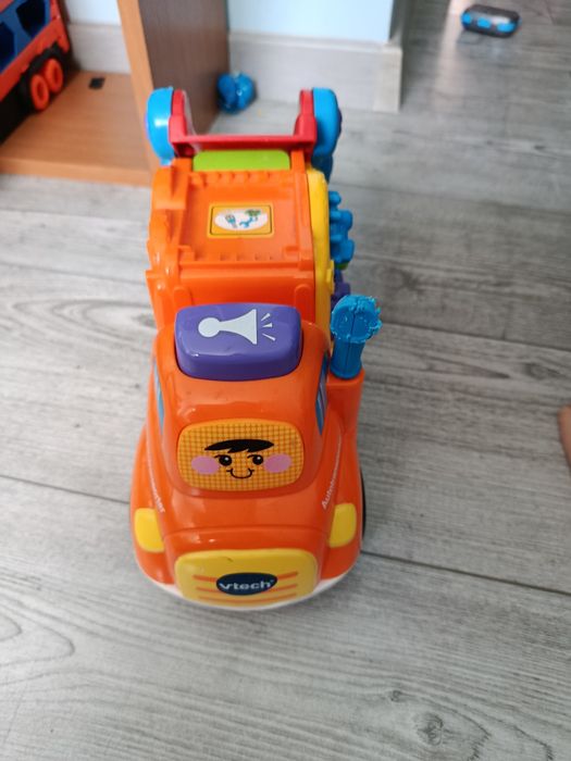 laweta autka tut tut