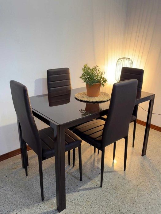 Mesa de vidro + 4 cadeiras acessíveis- envio gratis