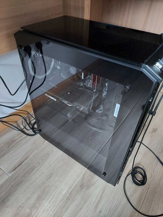 AMD Ryzen 5 3600X – 6 Cores, 12 Threads, 4.2GHz Turbo