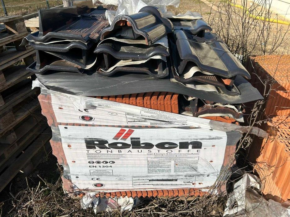 Dachówka Roben  Piemont grafit glazura 150szt.  4 zł/szt.