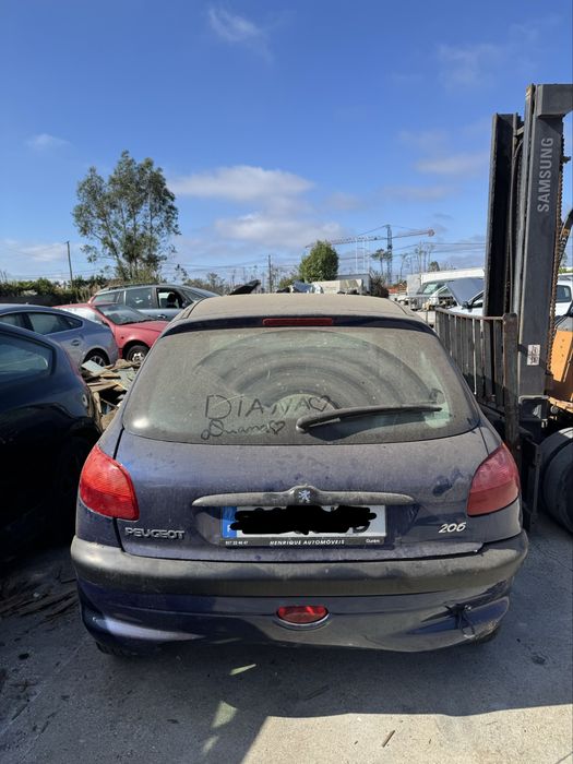 Peugeot 206 1.1 Gasolina 2002 PARA PEÇAS