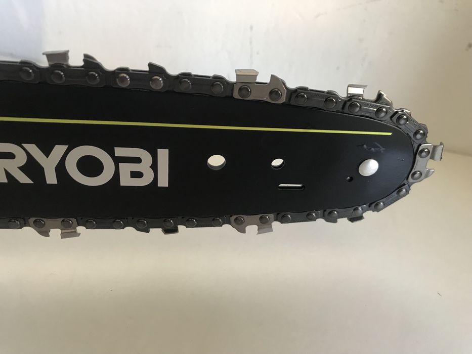 Акумуляторна пила,безщіткова Ryobi ONE+ 30 см 18 В OCS1830 з Англії