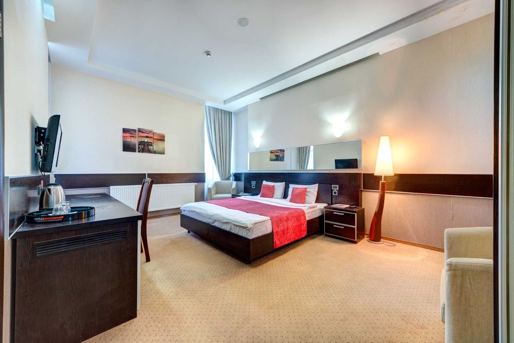 Апартаменты посуточно Голосеевский р-н (2км от м. Теремки)