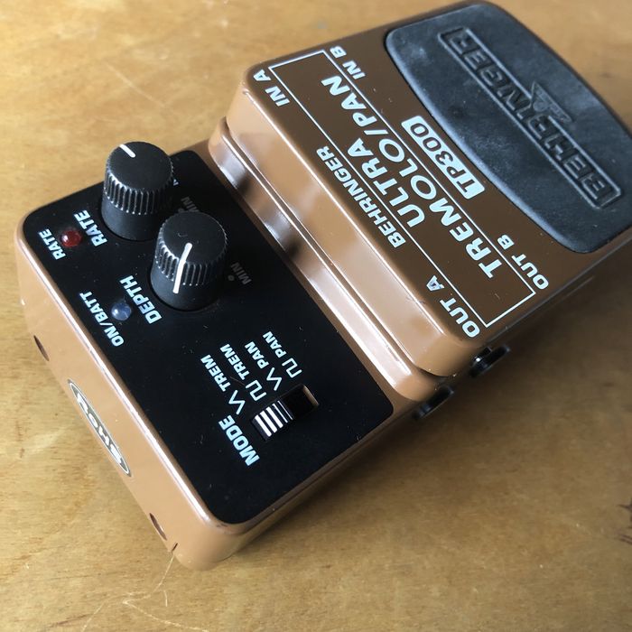 Vendo/troco Pedal Behringer TP300 - descontinuado
