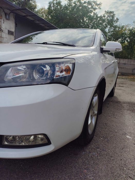 Geely Emgrand EC7