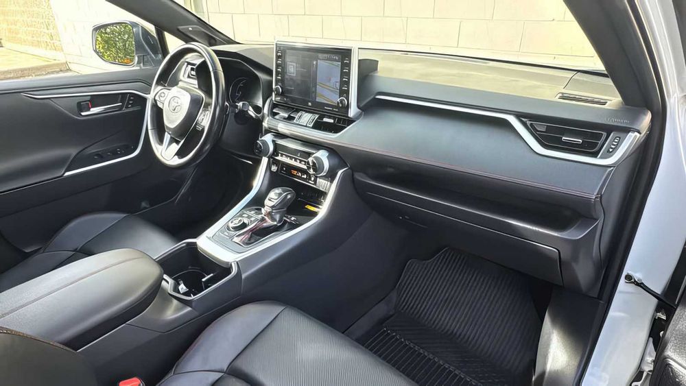 Toyota RAV4 Prime XSE      2022