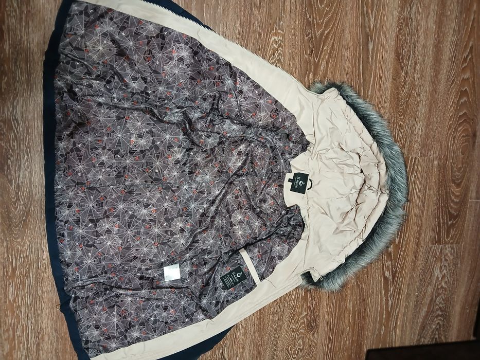 Продам курточку пальто розмір 42-44