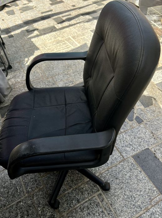 Cadeira de Escritório Preta