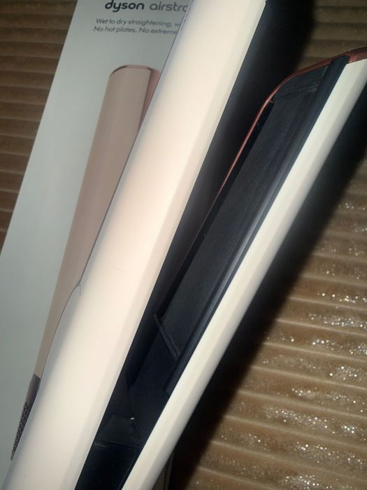 Vendo dyson airstrait rosa