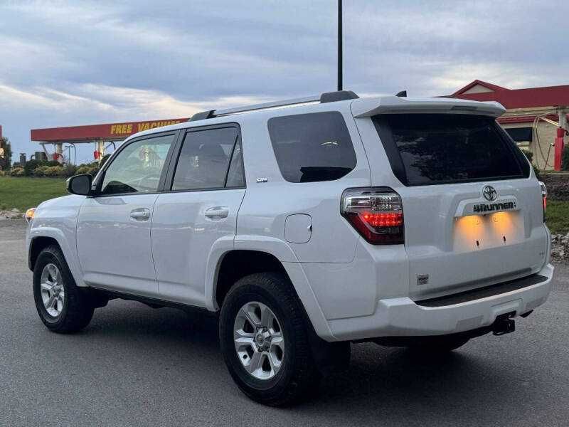 2024 Toyota 4Runner SR5