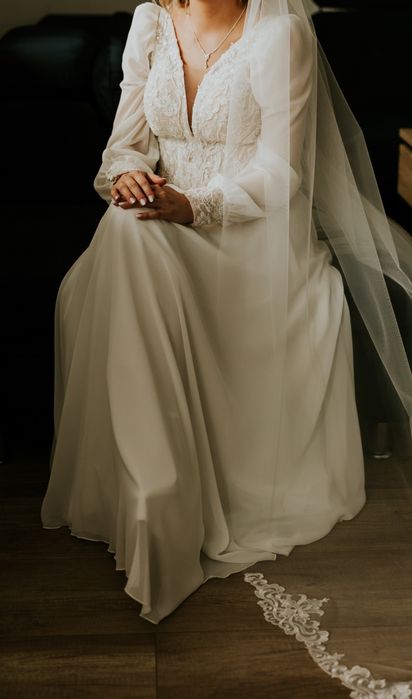 Suknia ślubna śmietankowa