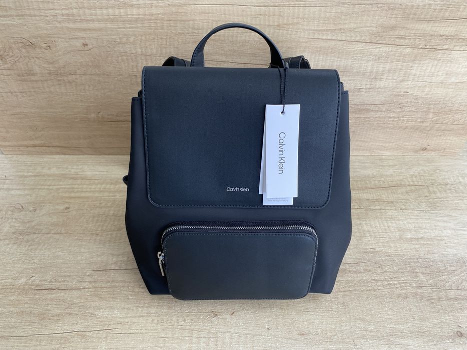Carvela slinky backpack sale