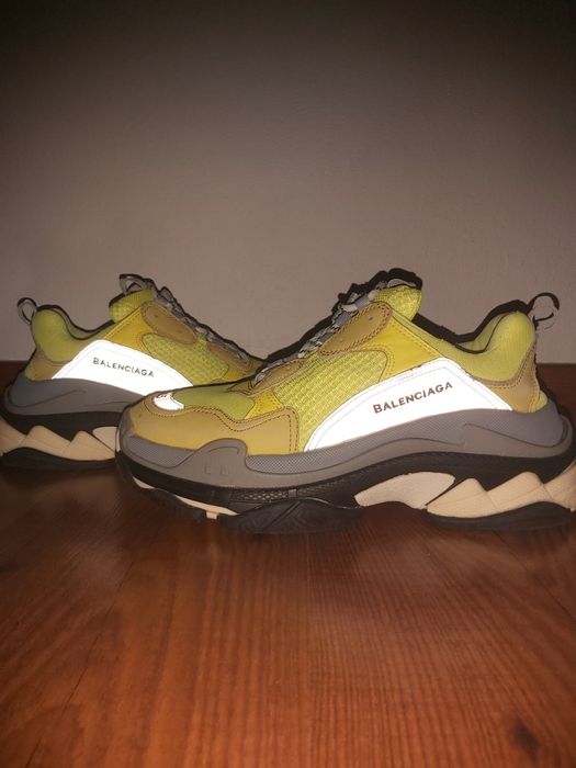 Balenciaga Triple S Neon