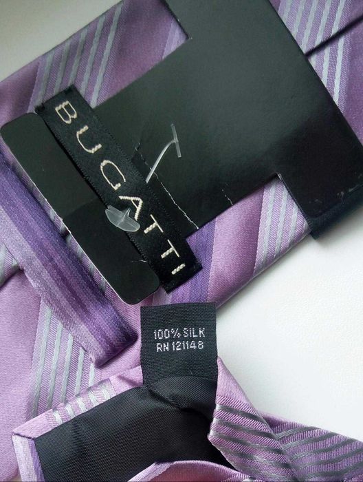Нова шовкова краватка Bugatti