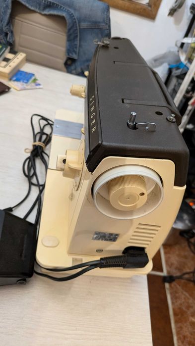 maquina singer com pedal para venda não preciso como nova