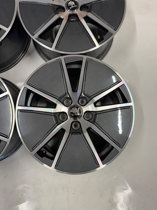 Felgi Aluminiowe oryginał 5x112 7.5J x 17'' ET 38 Ronal SKODA