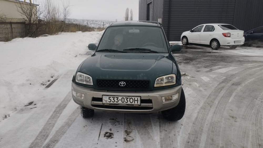 TOYOTA  RAV  4  Автомат