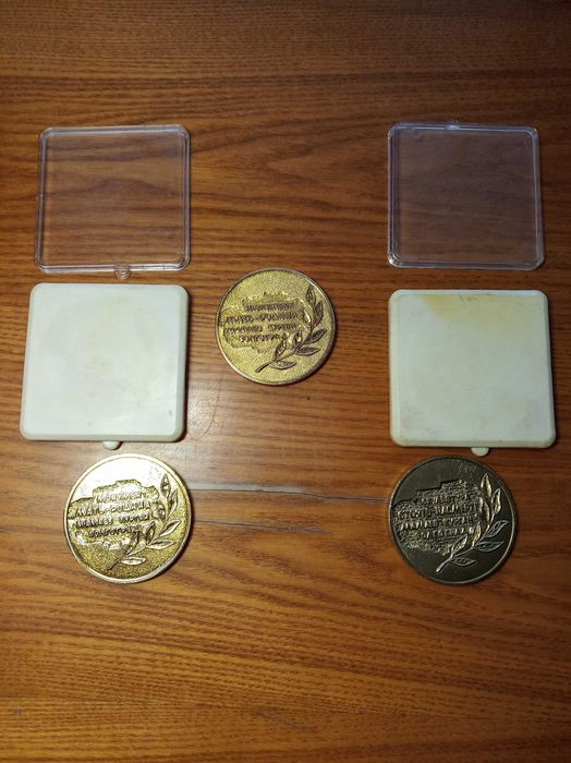 Настольная медаль-сувенир, медаль настольная плакетка М. Горький