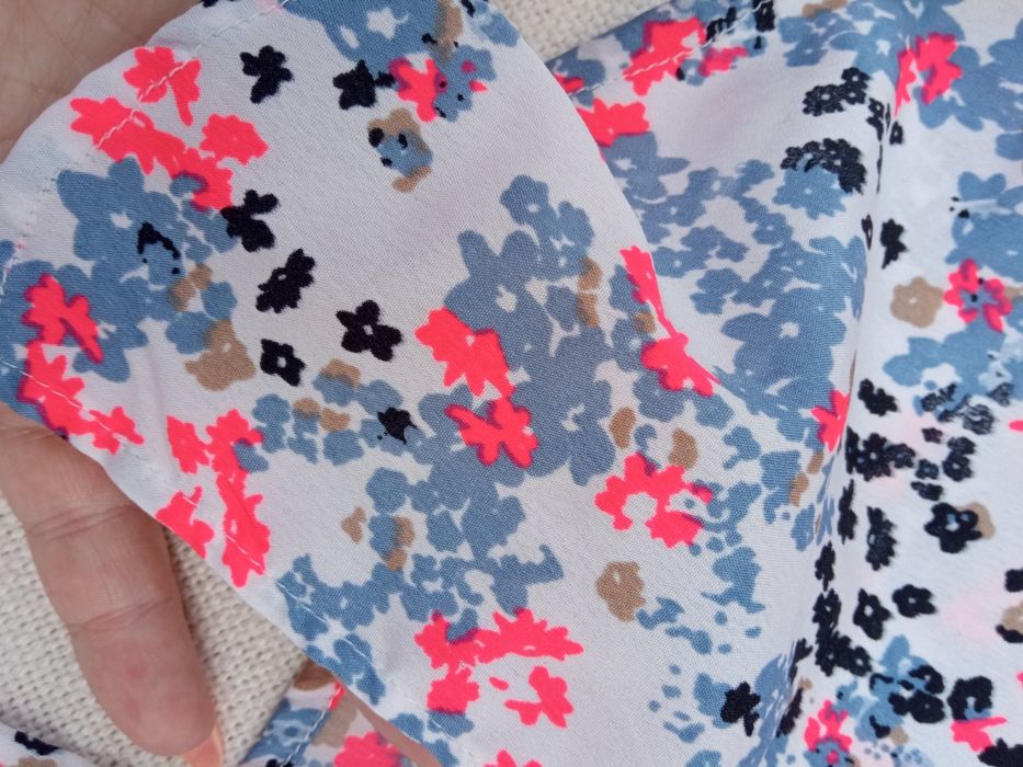 Bluzeczka szyfon zwiewna St.Bernard r.104/110