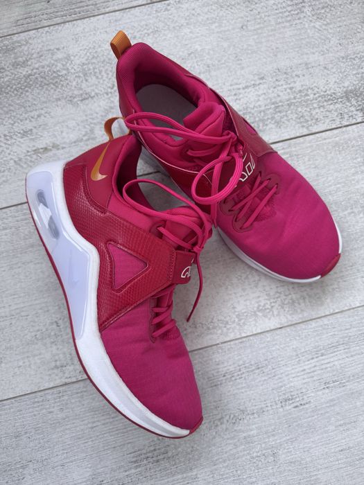 Жіночі кросівки nike женские кроссовки 39 найк