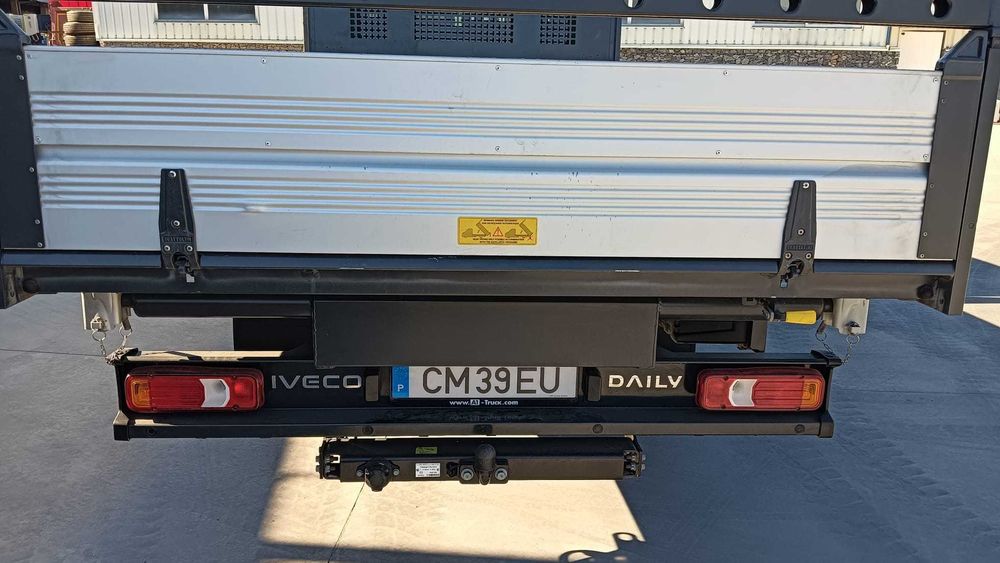 IVECO DAILY 40C16 3.0 160 CV – 7 LUGARES – BASCULANTE – 2025