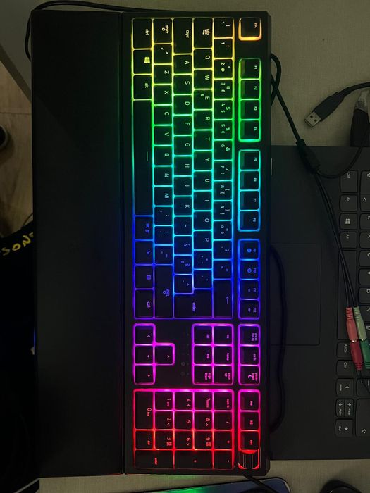 Teclado Razer Ornata V2