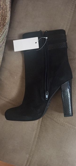 Женская обувь  в идеальном состоянии