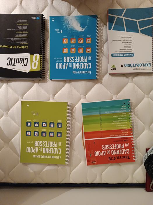 Dossier professor: Exploratório, cientic, À descoberta da vida, Terra