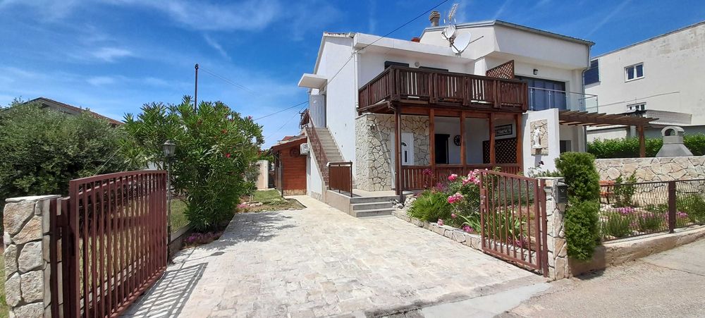 CHORWACJA Polski apartament w TRIBUNJ, 4-osobowy, 600m od plaży.