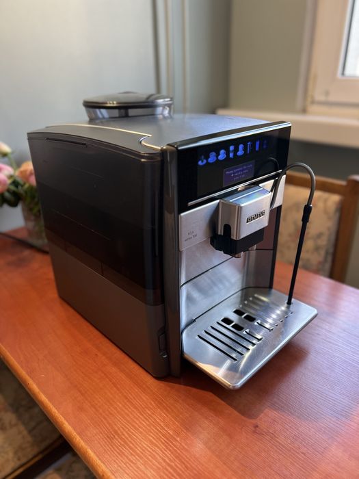 Ekspres Siemens EQ6 s700, stan bardzo dobry