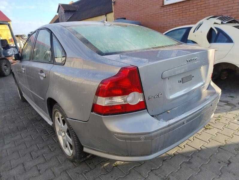 Volvo S40 Lampy maska  klapa Kod lakieru 462-46