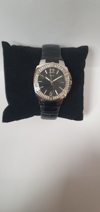 Guess zegarek szwajcarski damski