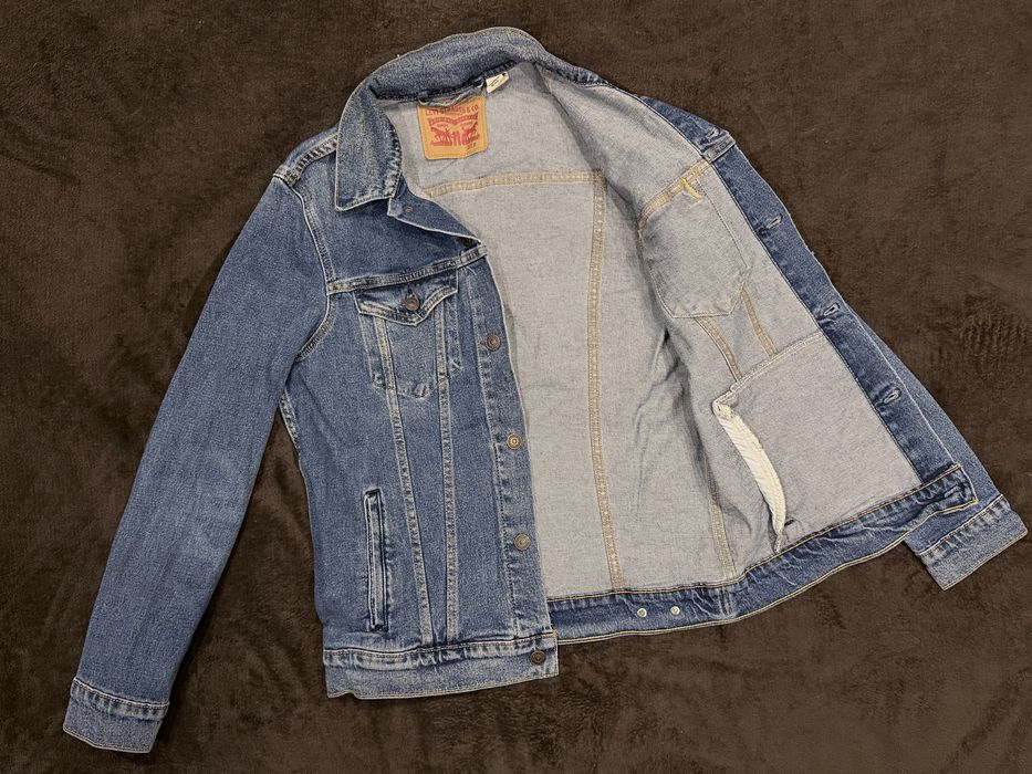 Джинсова куртка Levi's Trucker M синя Made in Mexico як нова