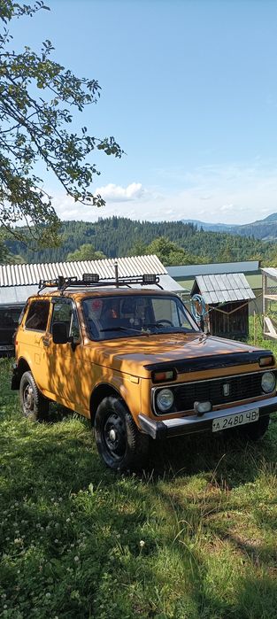 Продам ниву 2121