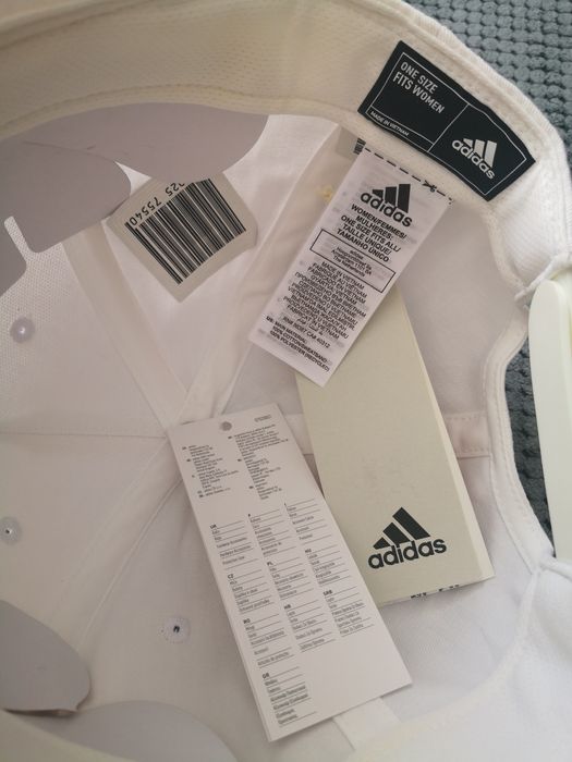 Czapka Adidas. . .