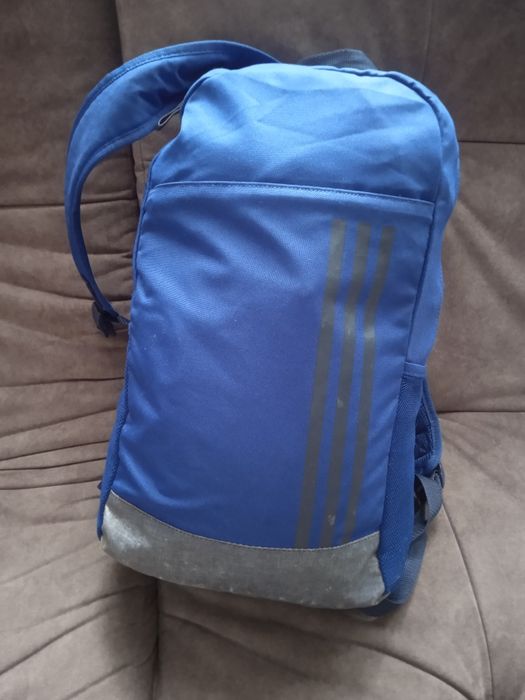 Adidas рюкзак унисекс