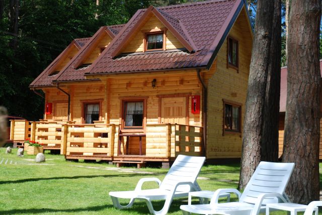 Domki z BALI nad Morzem. POBIEROWO Noclegi i Wczasy.