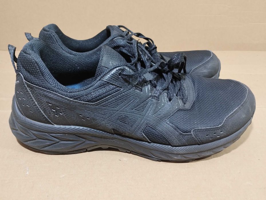 buty sportowe turystyczne Asics  46