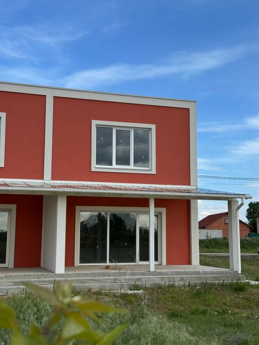Продаж стильного таунхауса в селі Гнідин