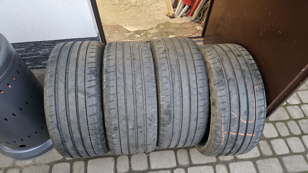 Opony Michelin Pilot Sport 4s 235 35 19