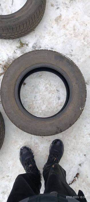 Хорошая зимняя резина R15 195/65 б/у