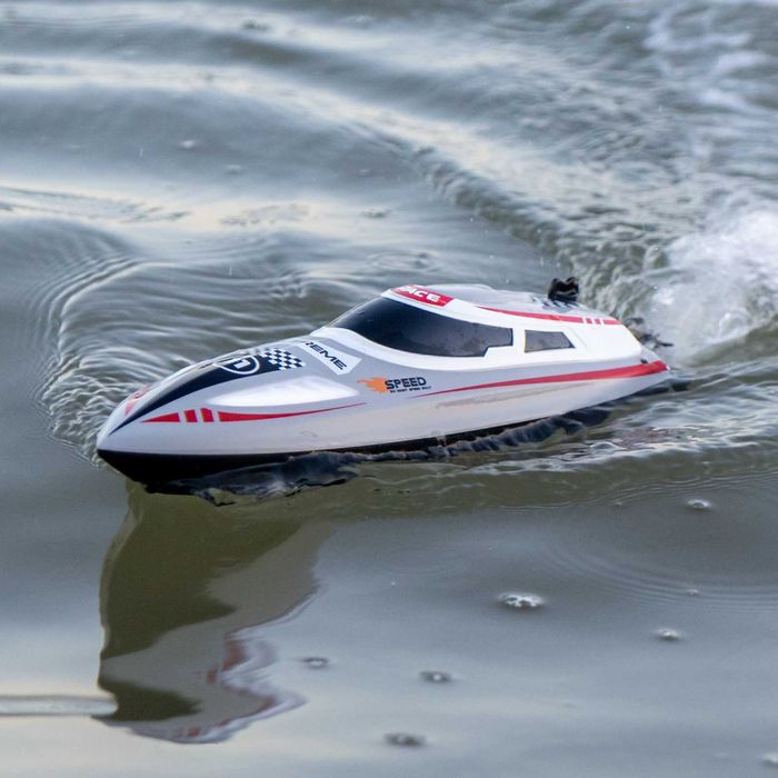 Швидкісний катер на радіокеруванні Flytec V003 до 30 км/год