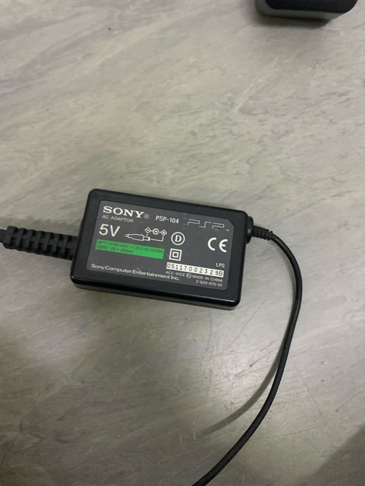 Vendo psp 1004 totalmente funcional perfeita para colecionar ou jogar