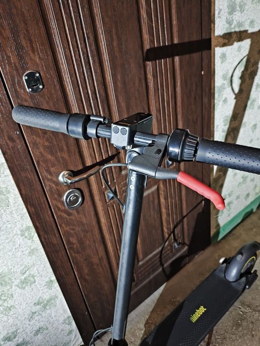 Електросамокат Ninebot G30 Max Ultra з передніми амортизаторами

Прода