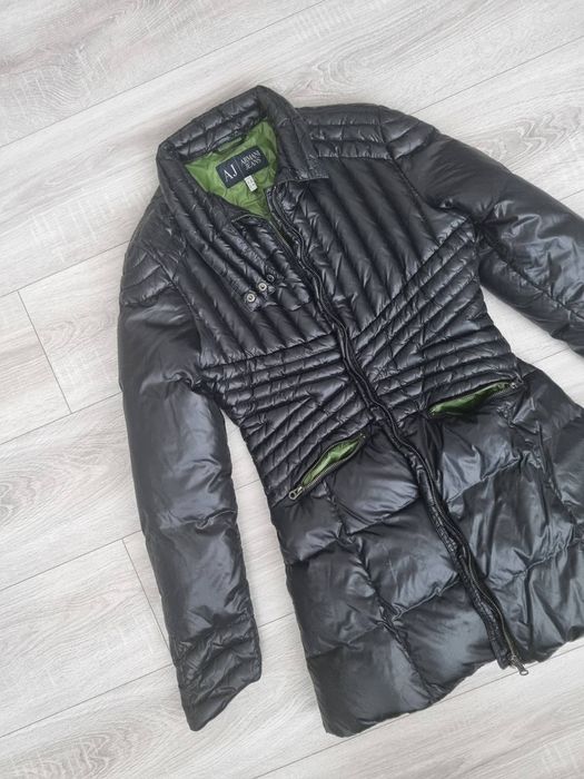 Пуховик Armani jeans розмір S