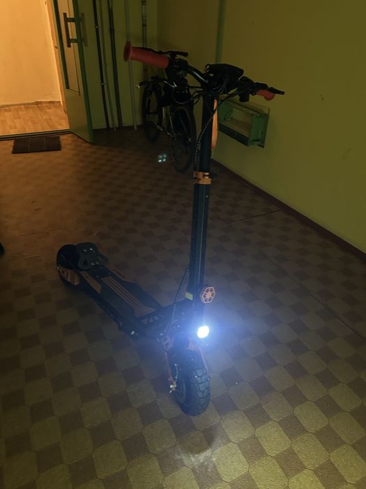 елктросамокат kugoo G2 max (2025)