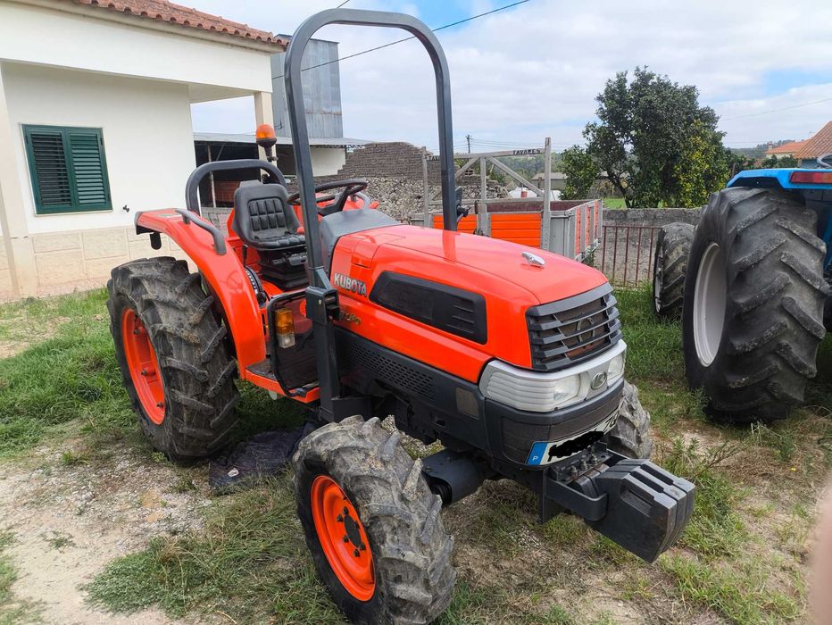 Trator Kubota L3130