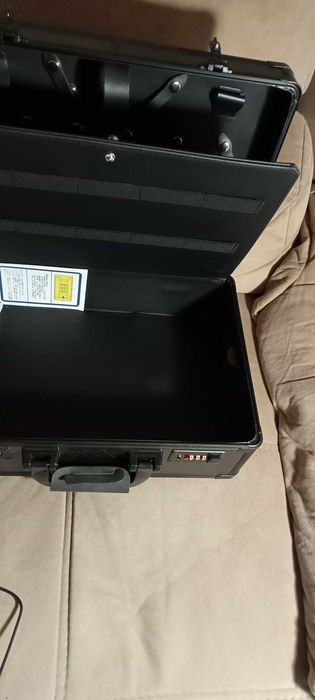 Faqueiro+Cofre 180€. Oportunidades