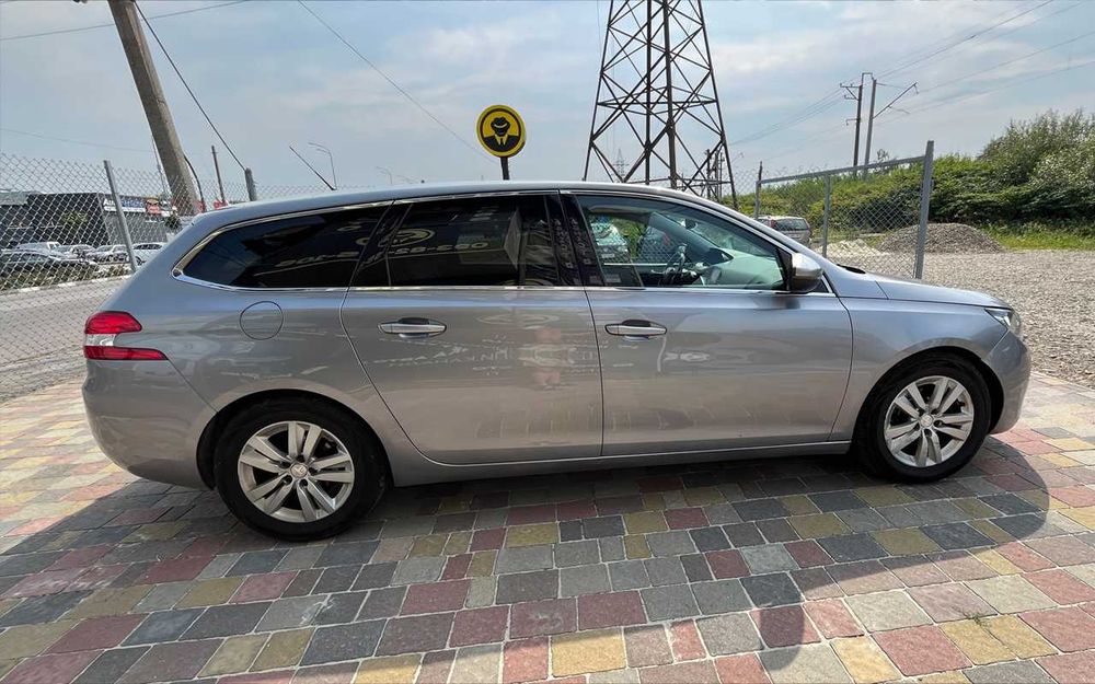 Peugeot 308 2015
