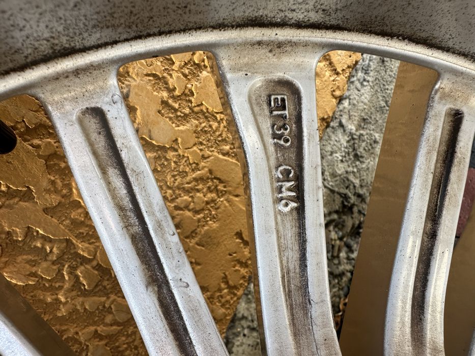 Комплект дисків з шинами літо Audi A6 C8 R18 5x112